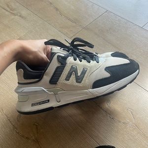 New Balance 997